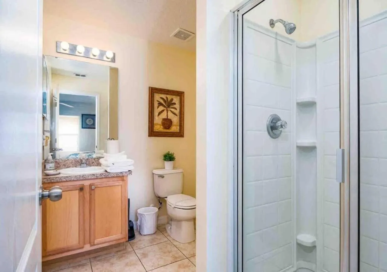 5 Bedroom, 7 Bed , 3 Bathroom Midterm Rental Home With Pool And Game Room, Near Disney Davenport Dom wakacyjny