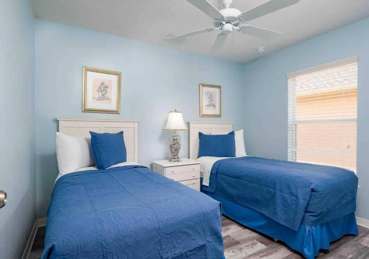 Dom wakacyjny 5 Bedroom, 7 Bed , 3 Bathroom Midterm Rental Home With Pool And Game Room, Near Disney Davenport